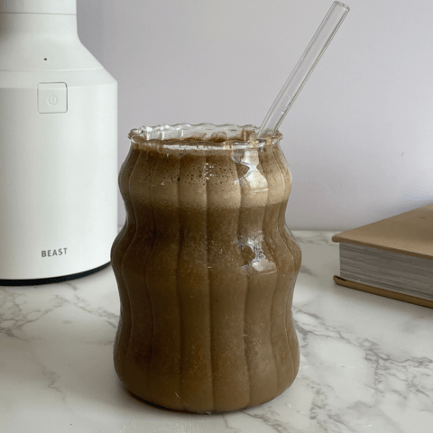 Chocolate Creamy Smoothie – Beast Health Canada