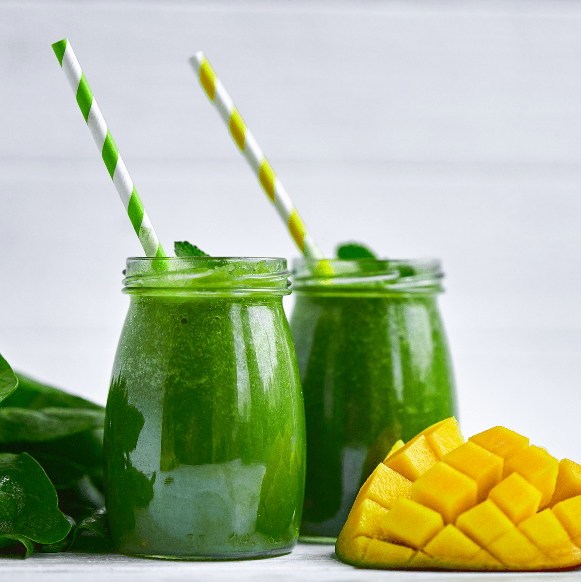 Spinach Mango Heart Smoothie